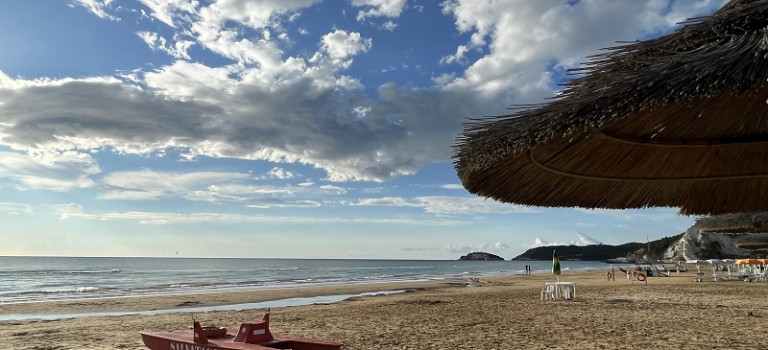 Morgens ist der Strand